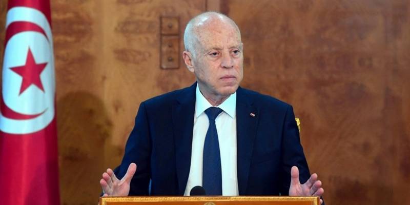 قيس سعيد :" يمكن أن نعاملهم بالمثل ونرسل ملاحظينا إلى انتخاباتهم..."