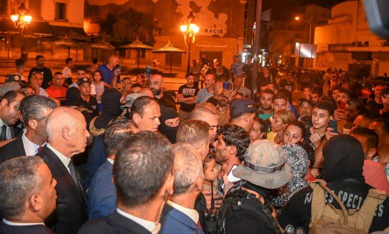 سعيد في جولة ليلية بشوارع العاصمة