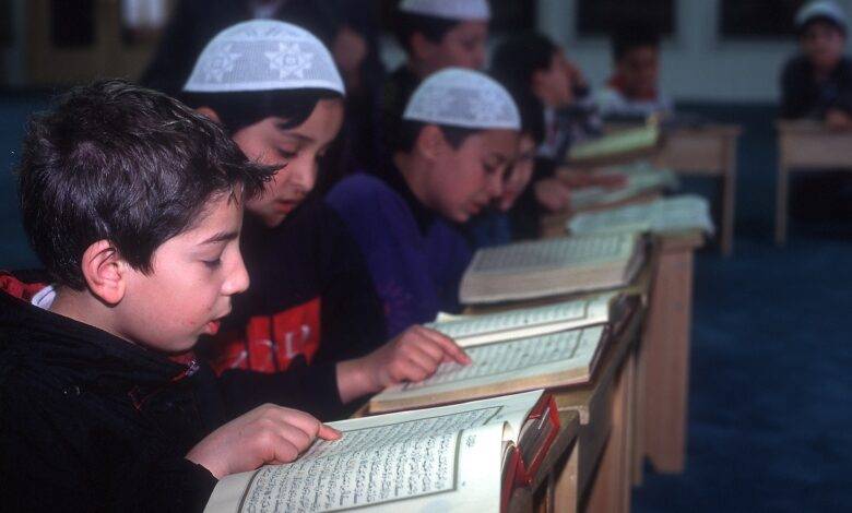 اقرار مجانية التعليم بالكتاتيب لهذه الفئات