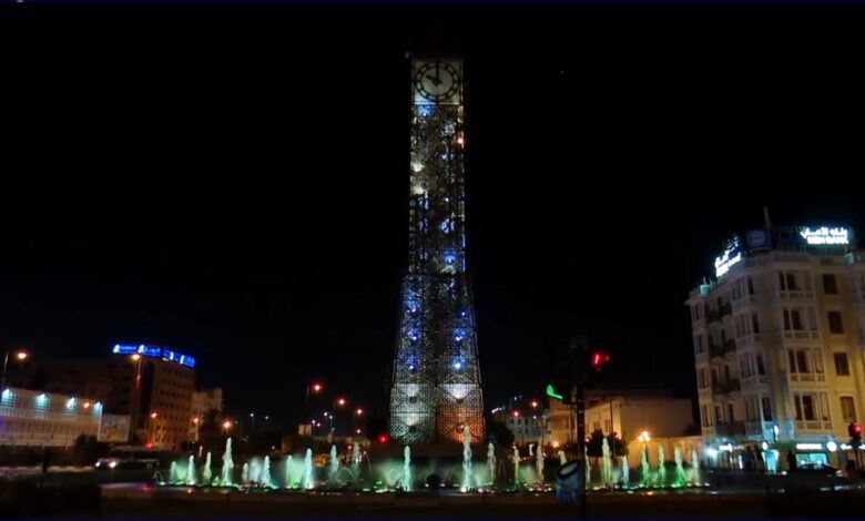 قيس سعيد يتجول ليلا بشارع الحبيب بورقيبة