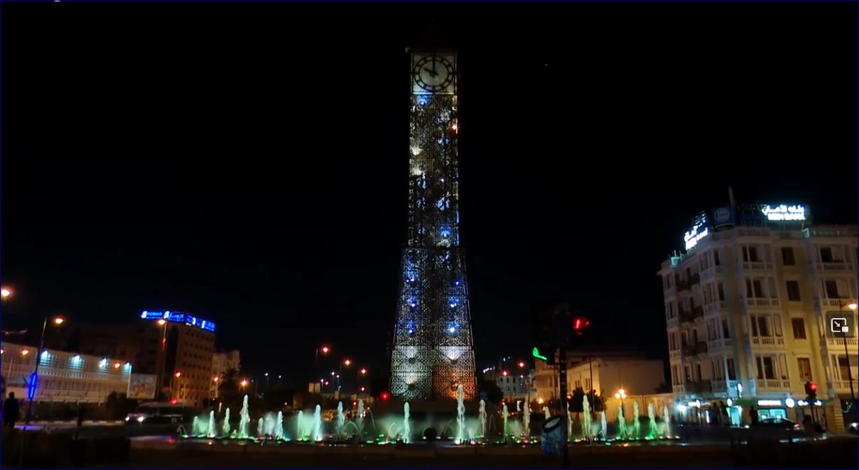 قيس سعيد يتجول ليلا بشارع الحبيب بورقيبة