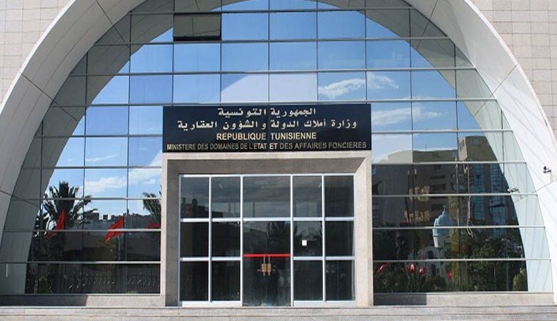 وزارة املاك الدولة تسترجع مقطع رمال بمعتمدية سبيطلة