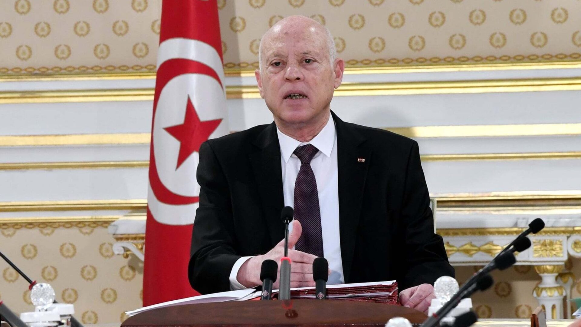 سعيد مذكرا التونسيين : من قام بتهريب المزالي من السجن هو من قام بتنظيم عملية 7 نوفمبر