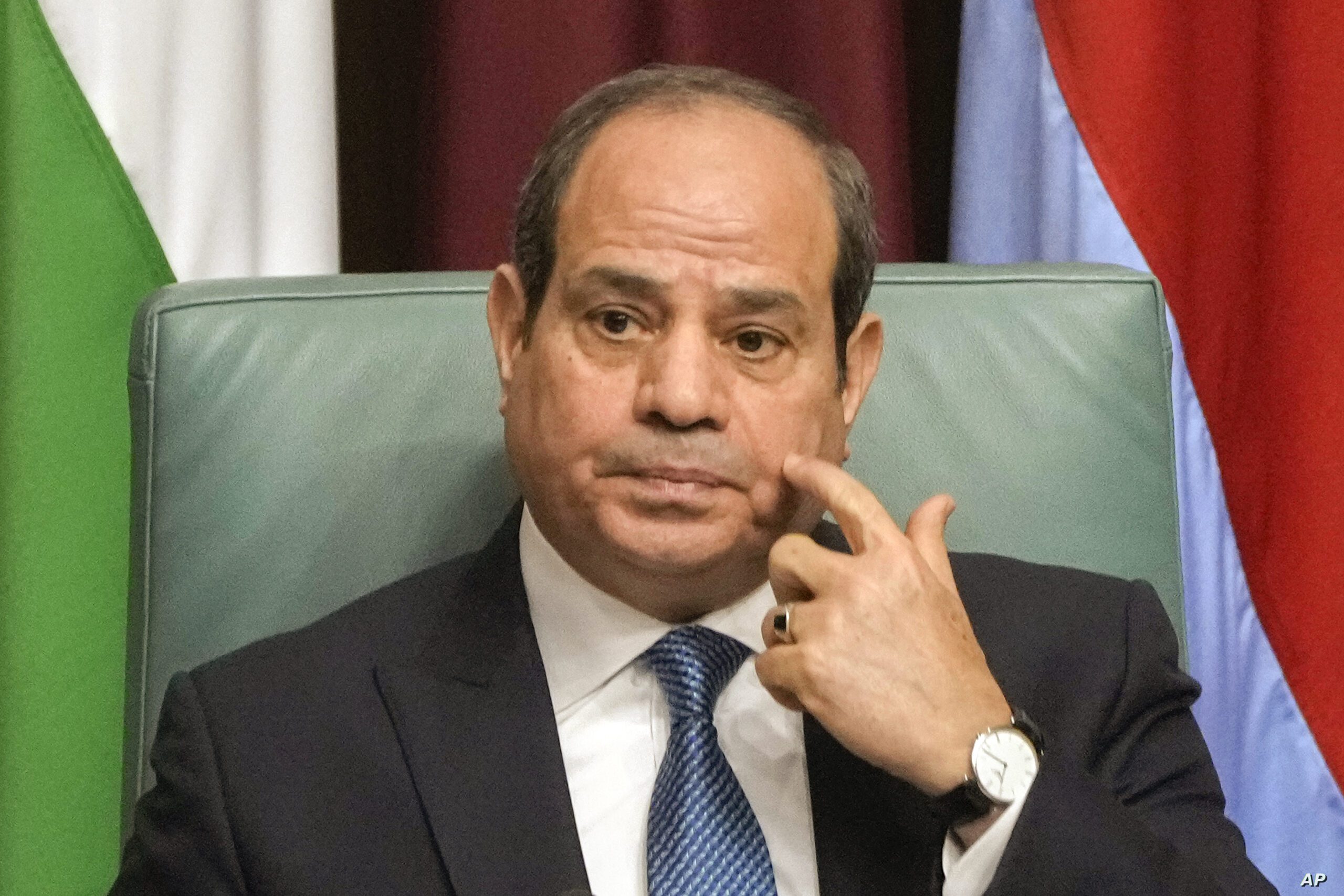 الرئيس المصري عبد الفتاح السيسي : مصرلن تسمح بأي تهديد للصومال