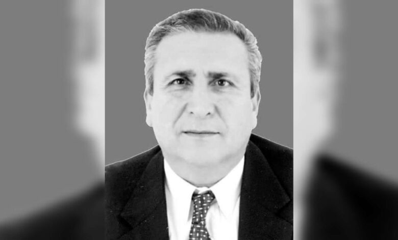 وفاة الشاعر التونسي محمد الغزي