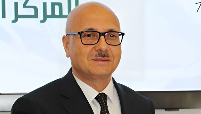 عبد المنعم بلعاتي: "أنا كوزير، أول مرة ناكل زيت زيتونة البكر الممتاز".