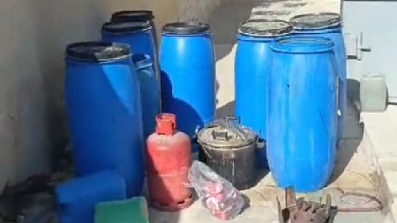 قفصة : حجز الاف الليترات من سائل "القرابا"