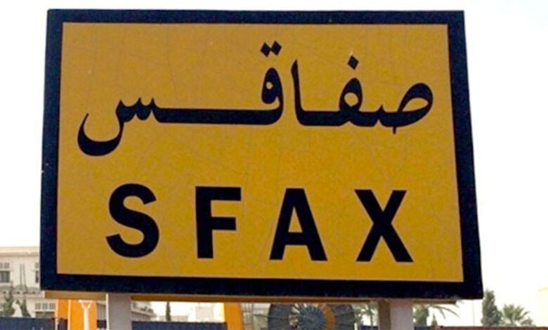 واقعة مؤلمة في إحدى مدارس صفاقس: تلميذ يعتدي بمقص على عين زميله