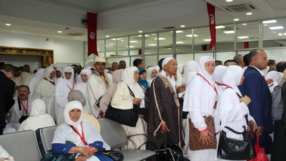 اقلاع أول طائرة من صفاقس نحو المدينة المنورة تقل حجيجا من سيدي بوزيد و صفاقس