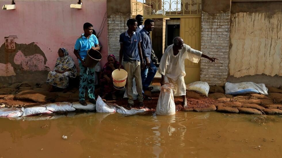 السودان : فيضانات تتسبب في عشرات القتلى و مئات المفقودين